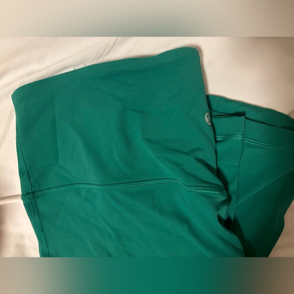 High-rise, mini flare pant (Cascadia Green) Cropped - Picture 5 of 5